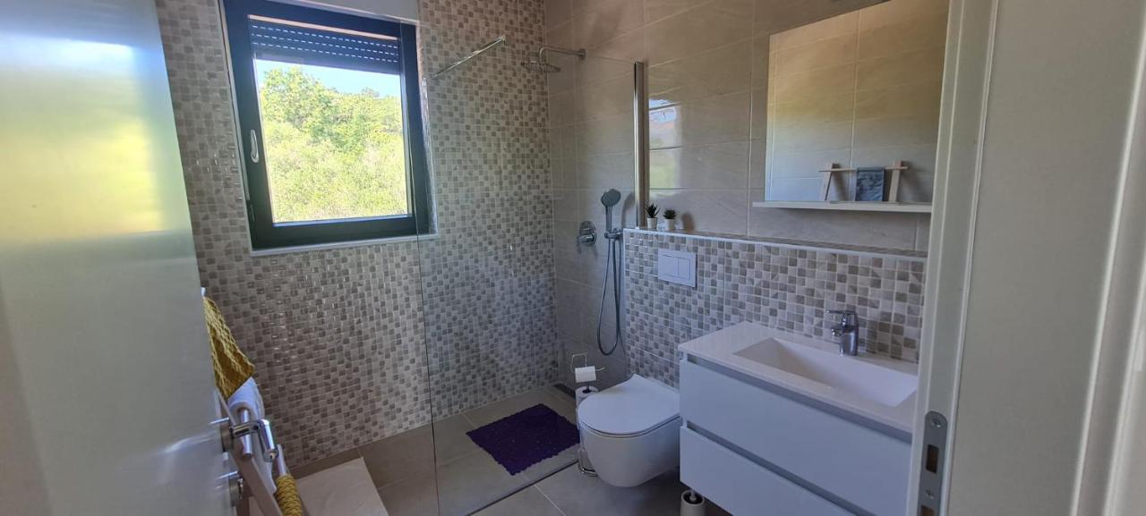 Apartmani Mariosa Vrbnik Buitenkant foto