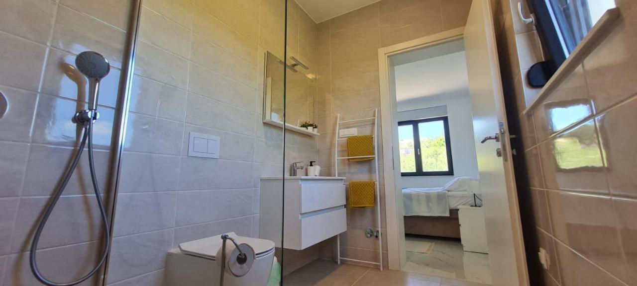 Apartmani Mariosa Vrbnik Buitenkant foto