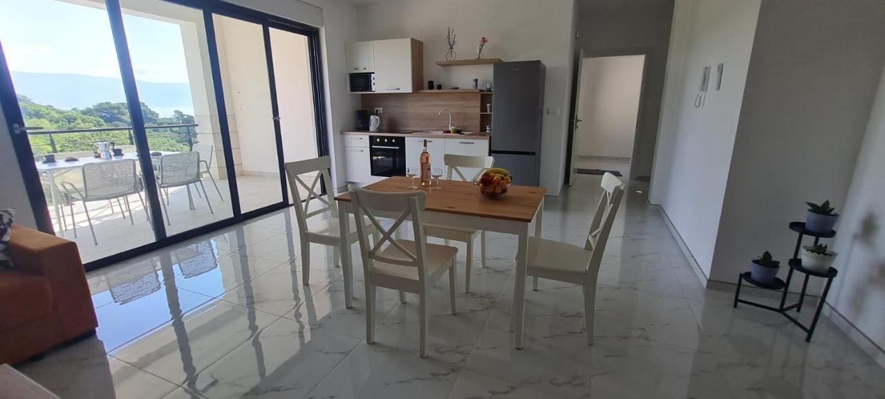 Apartmani Mariosa Vrbnik Buitenkant foto