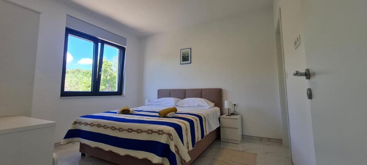 Apartmani Mariosa Vrbnik Buitenkant foto