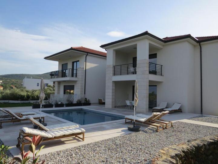 Apartmani Mariosa Vrbnik Buitenkant foto